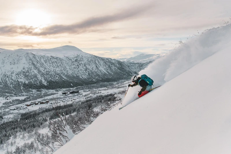 655dd00ee40cd Myrkdalen Powder Sverre Hjornevik