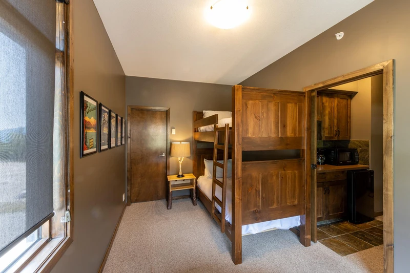 6573014009671 Glacier Mountain Lodge Bunk Beds