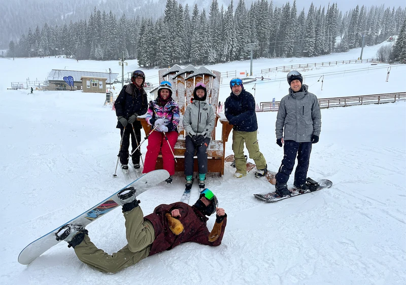 Group Photo in Sun Peaks, Canada 2023