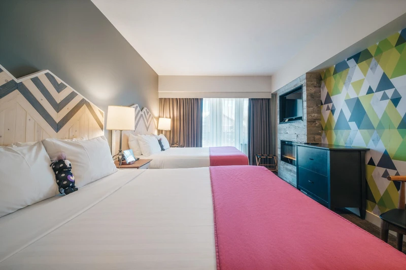 658315d1d0742 Summit Lodge Whistler Queen Queen Deluxe Studio