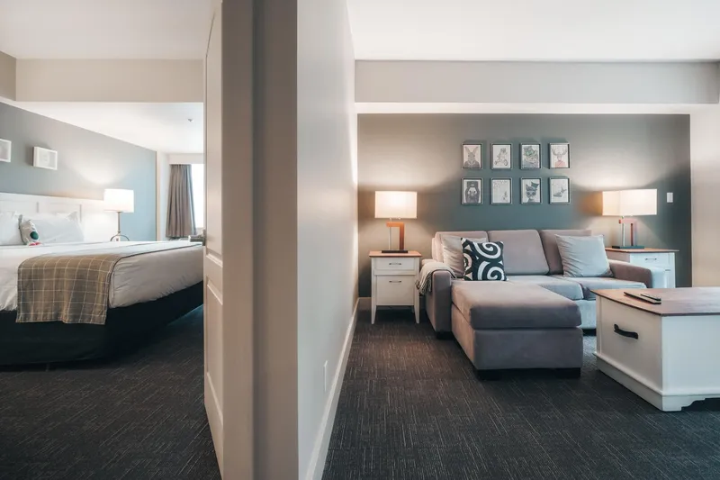 658318b1915f1 Summit Lodge Whistler One Bedroom Suite 4