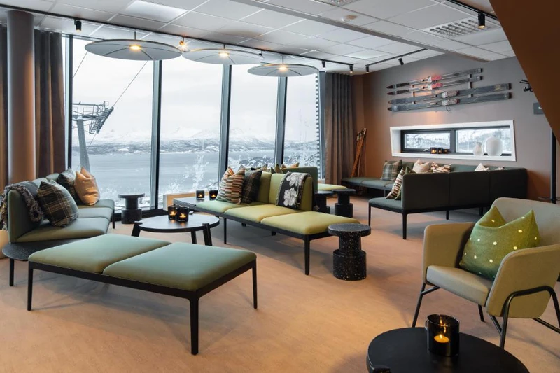 65b11b97edcf1 Basecamp Narvik Lounge