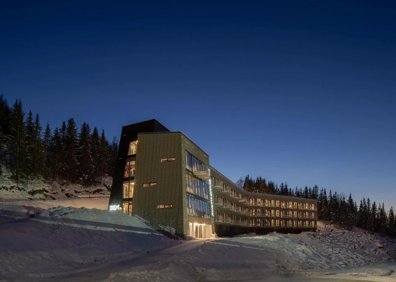 65b11b992d213 Basecamp Narvik Exterior at Night 2