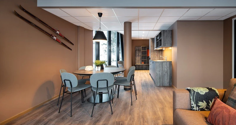 65b128557d7b6 Basecamp Narvik 2 Bedroom Suite Dining Area