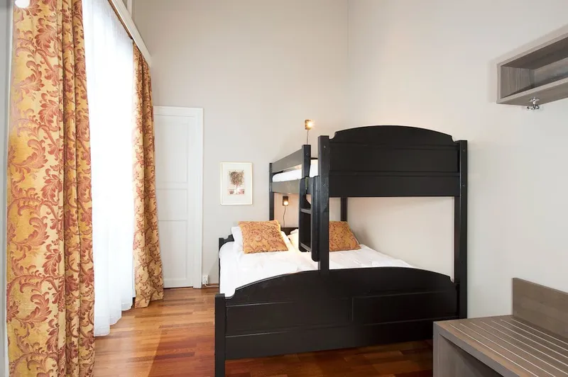 65d34738dcad1 Dr Holms Suite Bunk Beds