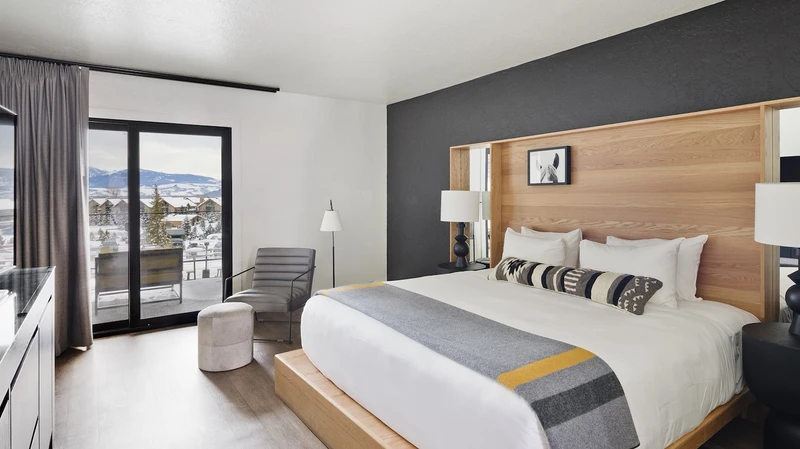 65d476b7553e8 Rambler Bed