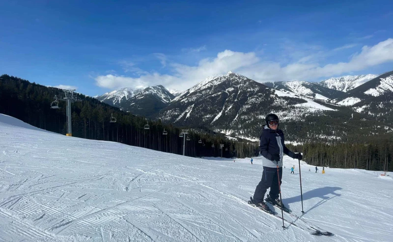 Skiing in Panorama, Canada - Julian Kerr - March 2023