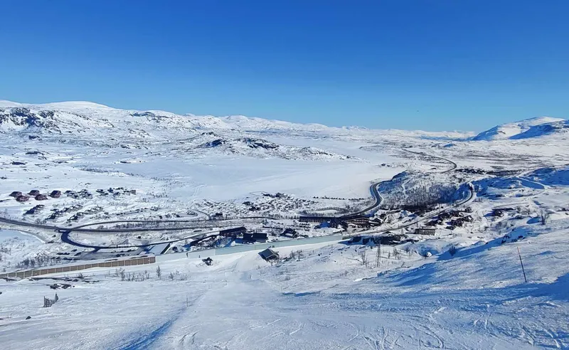 Views at Riksgränsen, Sweden - Magdalena Richardson - April 2023