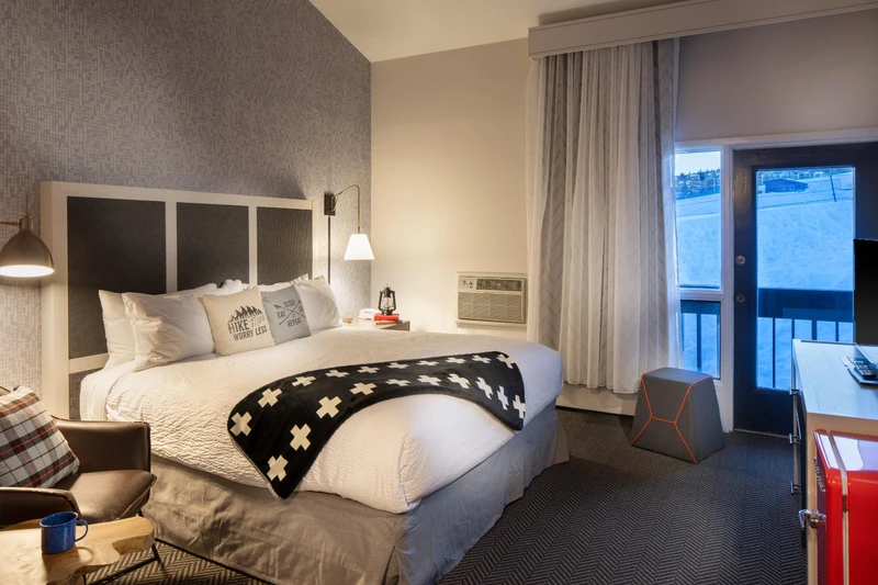 65d719e68efa2 Gravity Haus Steamboat Rambler Bedroom