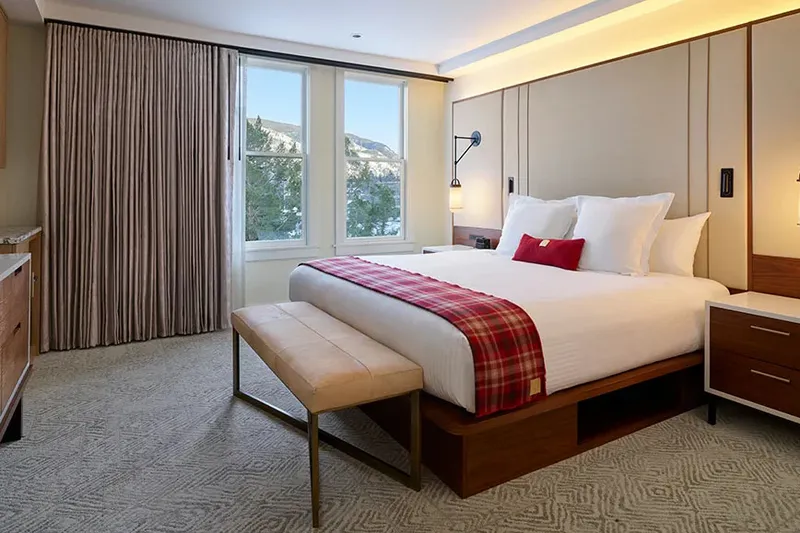 65e87497e34d9 Limelight Hotel Aspen Standard Room