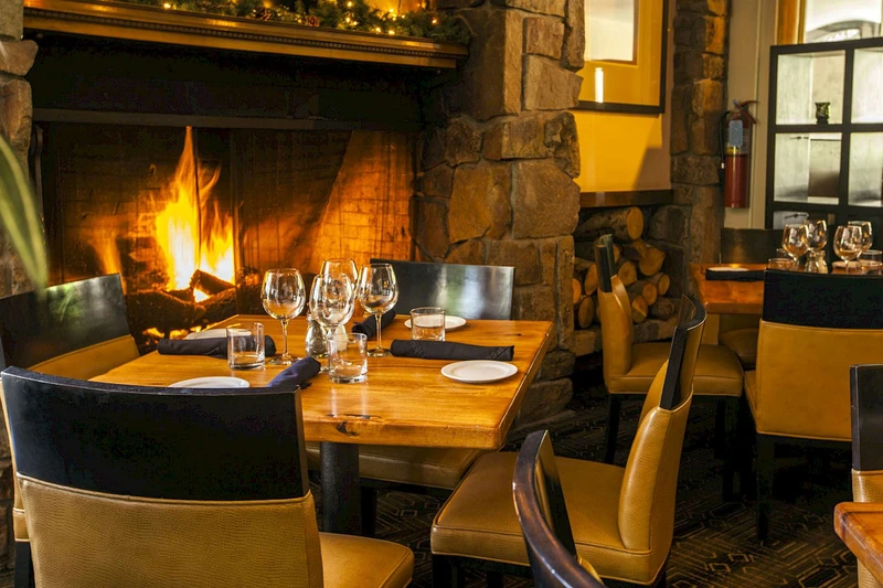 65e89f7d727fc Stonebridge Inn artisan lounge restaurant
