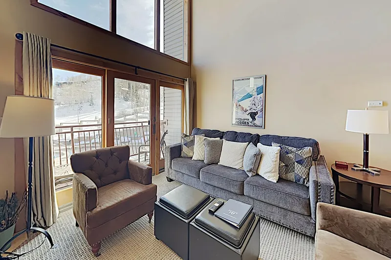 65e9b4385fa0a Timberline Condos Loft Studio