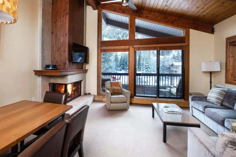 65e9f6813ee0f The Gant Deluxe Condo Living Room Example 2