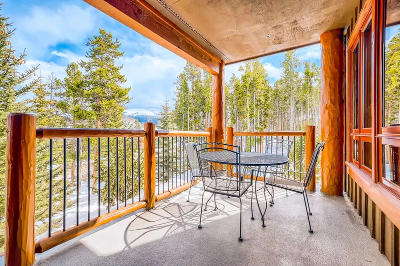 65f9cb933ce0f2 bed terrace Blue Sky