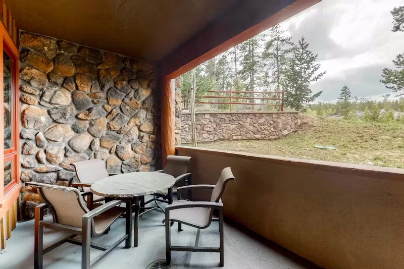 65f9cc0457eac3 bed terrace Blue Sky