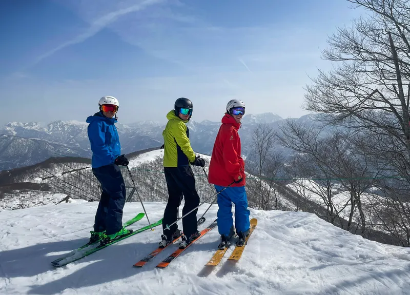 Rich, Andy Hemingway and Andy Evans in Hakuba