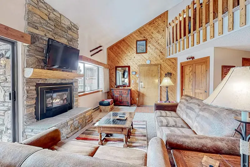 660ece23515542 Bed Living Area Pine Ridge Condos Breckenridge USA