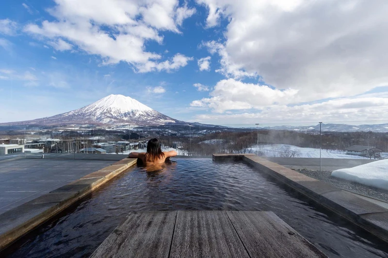 The Vale Niseko - Penthouse Panoramic View From Hot Tub © Niseko Alpine Developments