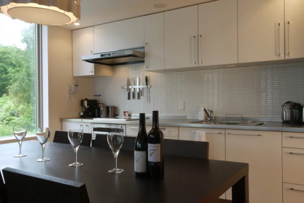 661020310735b Yama Shizen Niseko 3 Bed Kitchen