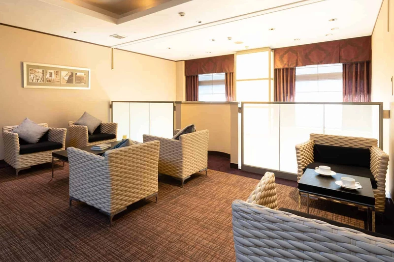 Phoenix Hotel - Lounge Area