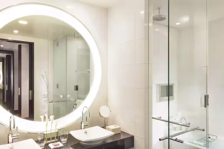 6621029308220 Conrad Tokyo Japan King Suite Bathroom Bay Hilton