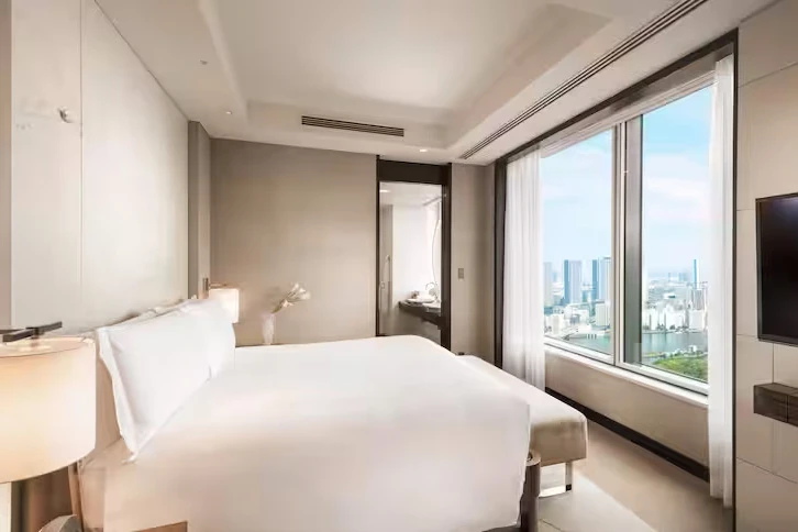 662103b2dc5e0 Conrad Tokyo Japan King Suite Bedroom Hilton