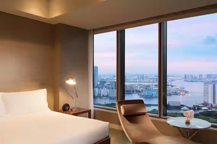 662103dc0a2e2 Conrad Tokyo Japan Two Bed deluxe Suite Bedroom Hilton