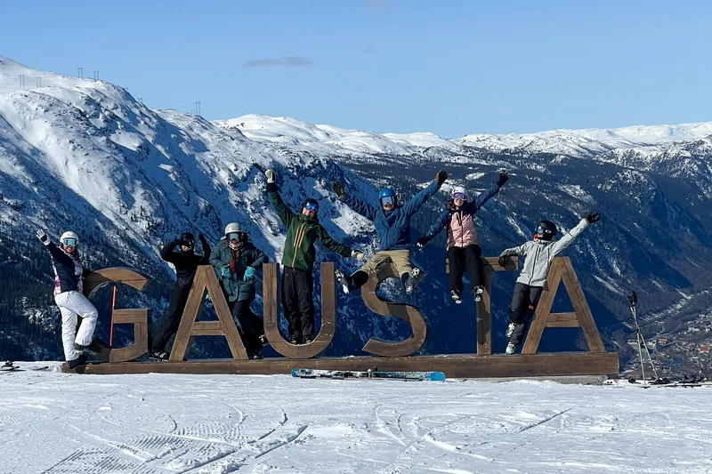 Ski Safari Team in Gausta, April 2024