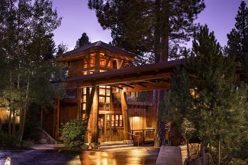 664f1ade32f74 Gravity Haus Truckee Tahoe Exterior Gravity Haus Hotels