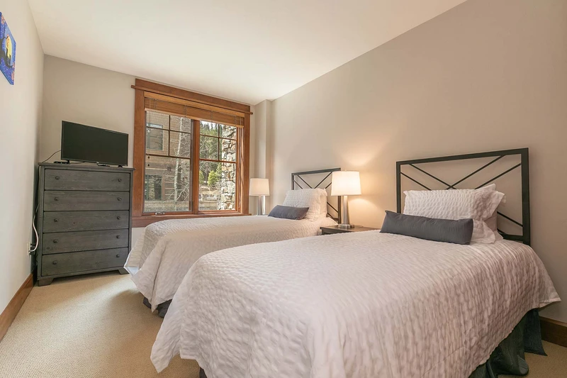 6660733be6209 The Village at Northstar Iron Horse North 2 Bed Twin East West Hospitality