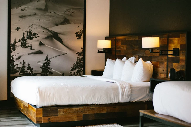 6661962c25224 Gravity Haus Breckenridge Navigator