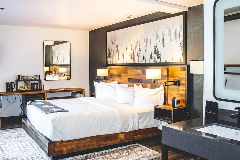 666199f469843 Gravity Haus Breckenridge Alpinist