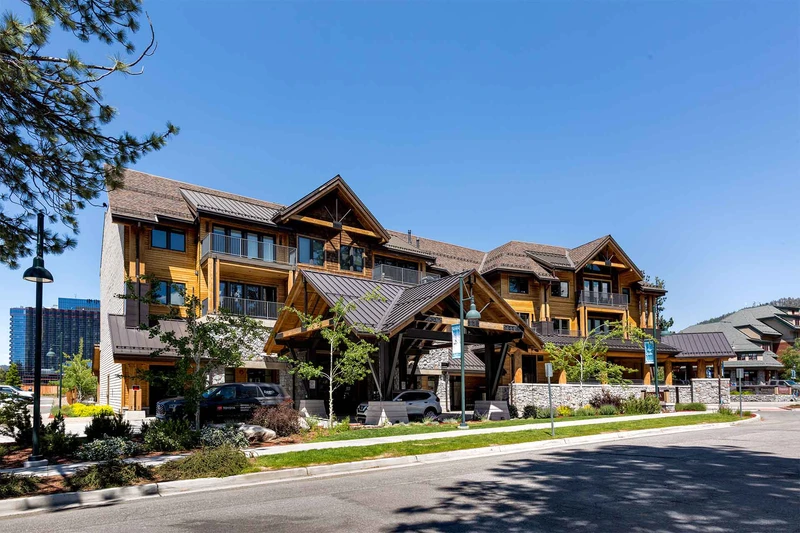 6661c8aa8716e Zalenta Heavenly Hotel Exterior in Summer