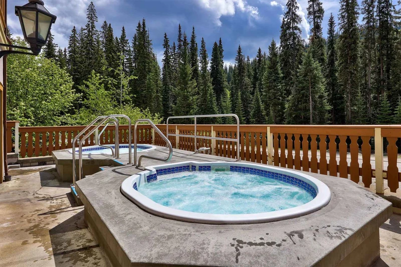 Hearthstone Lodge Hot Tubs