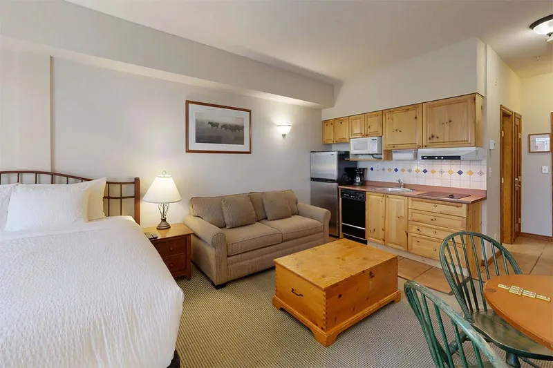 66798ad58123b Hearthstone Lodge Sum Peaks 1 Bedroom Studio Kitchenette