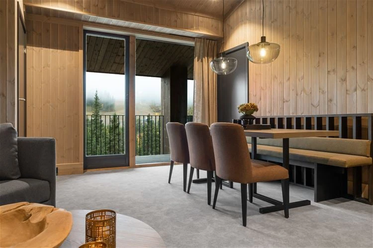 667aedb5aed3b Yttersvingen Harmony apartment dining area