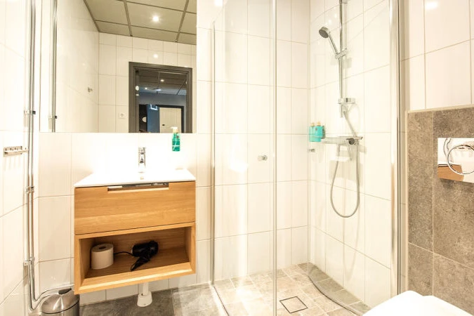 669e5b56d3800 Ski Lodge Soltorget 4 Bedroom Bathroom