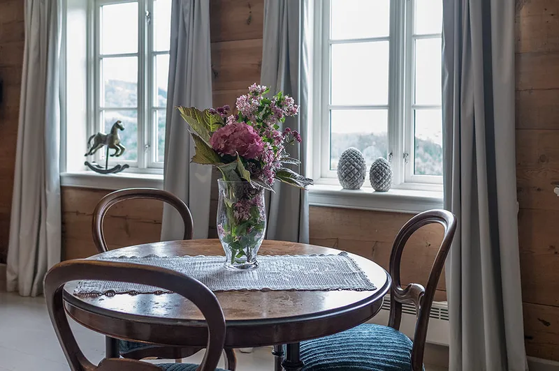 669f7c98118cf Store Ringheim Junior Suite Stovo Dining Gunn K Monsen