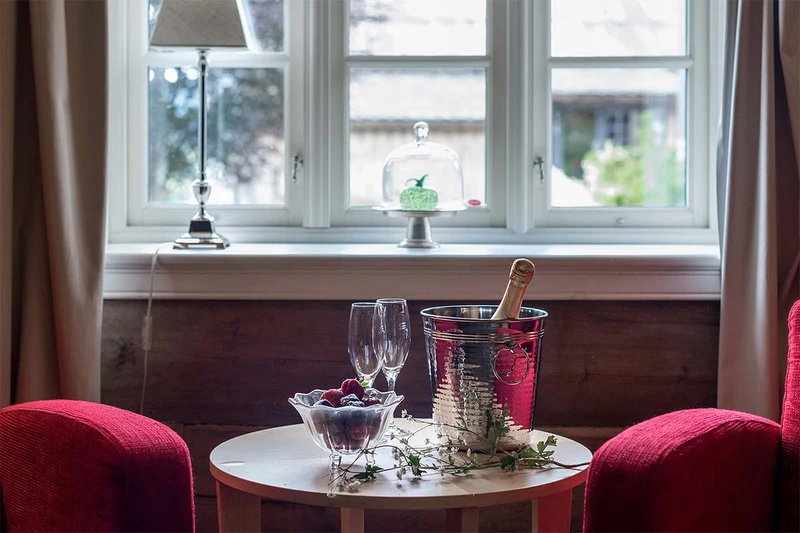 669fa59fe6e91 Store Ringheim Window Seat in Eldhuset Gunn K Monsen