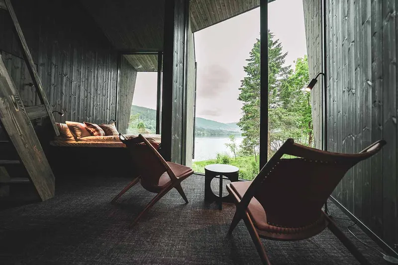 66a1158622837 Elva Hotel Restaurant Voss Superior Room Mezzanine Seating Sverre Hjrnevik