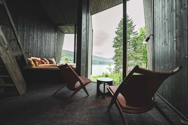 66a1158622837 Elva Hotel Restaurant Voss Superior Room Mezzanine Seating Sverre Hjrnevik
