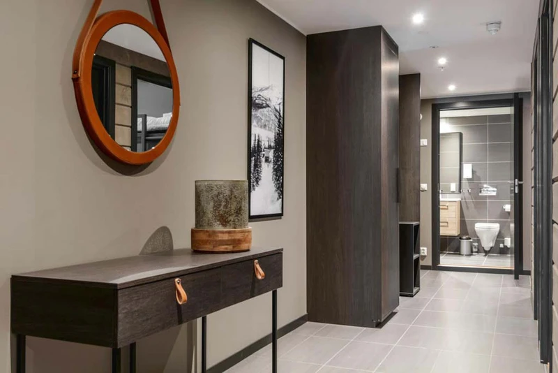 66a27a9ad9462 Ski Star Lodge Hemsedal 3 bed Apartment Hallway WC