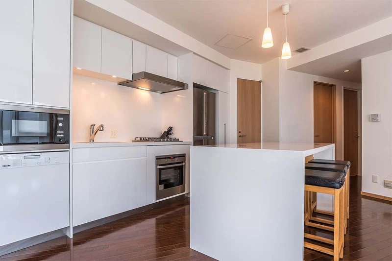 66a3bbb0e7095 Snow Crystal 2 Bedroom Apartment Kitchen