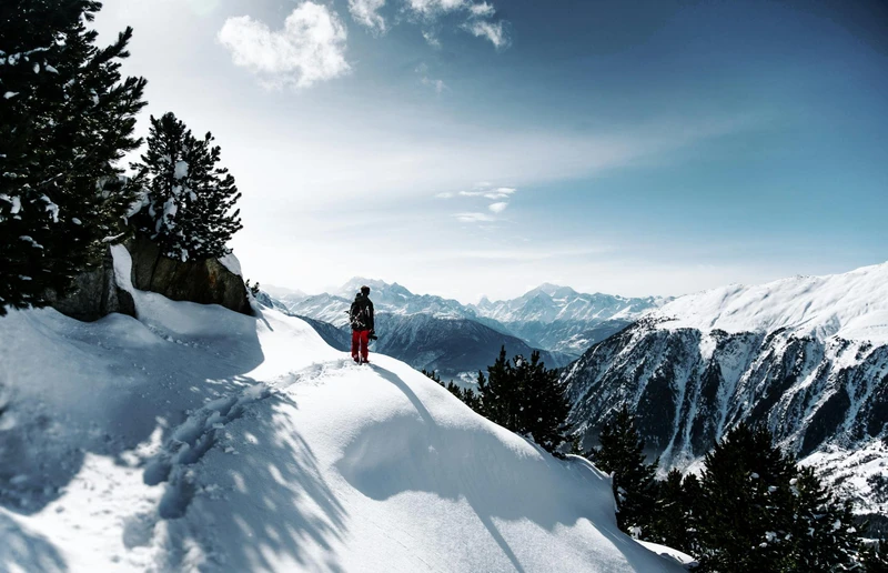 Winter Photographer © Dino Reichmuth
