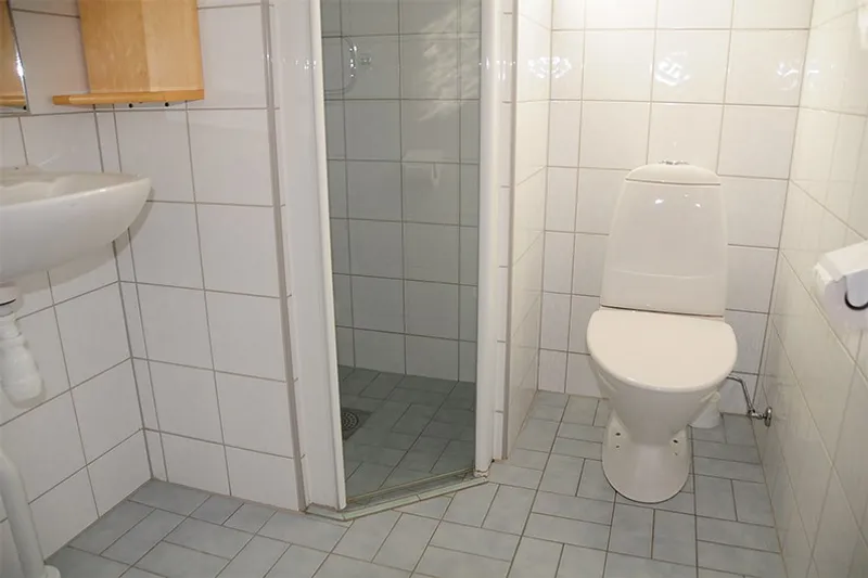 66c318fd5feaa Brunkulla Apartments 4 Bedroom Bathroom