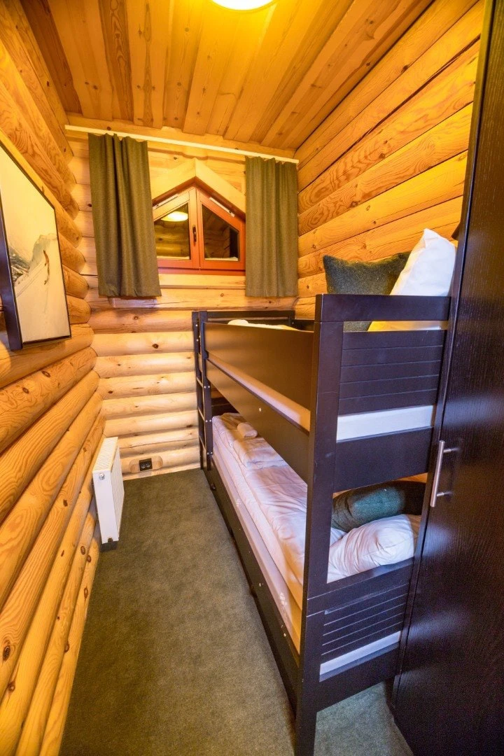 66c324c725603 Solhyllan 4 Bedroom Lodge Bedroom 2