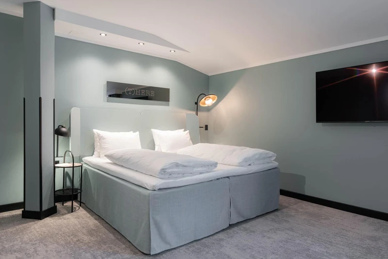 66c3715becdb3 Scandic Oslo City Junior Suite Bedroom