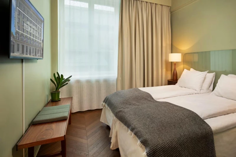 66c455975ae96 Hotel Grand Terminus Standard Twin Room Bedroom