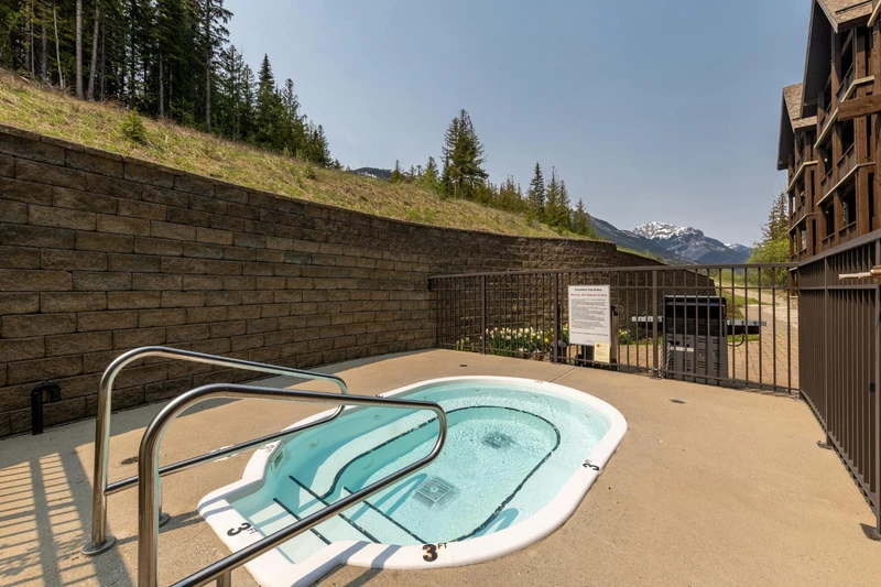66c45d488b223 Pailliser Lodge All Rooms Hot Tub