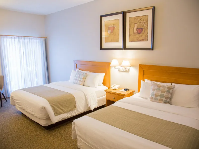 66c71d6c1a8f4 Banff Inn Standard Room Beds